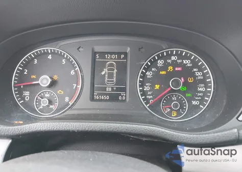 2013 Volkswagen Passat 2.5L Se z USA, uszkodzony, nr VIN 1VWBP7A30DC055751